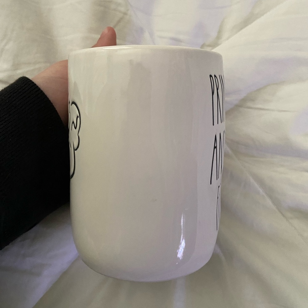 RAE DUNN DISNEY PRINCESS AND THE FROG MUG - Picture 5 of 11